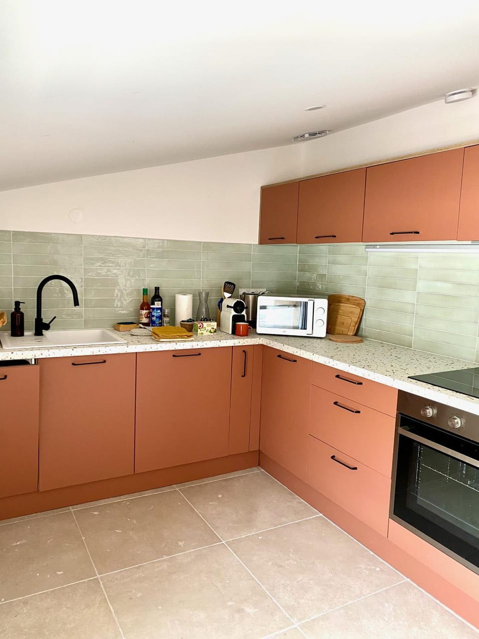 Kitchen or kitchenette, kitchen