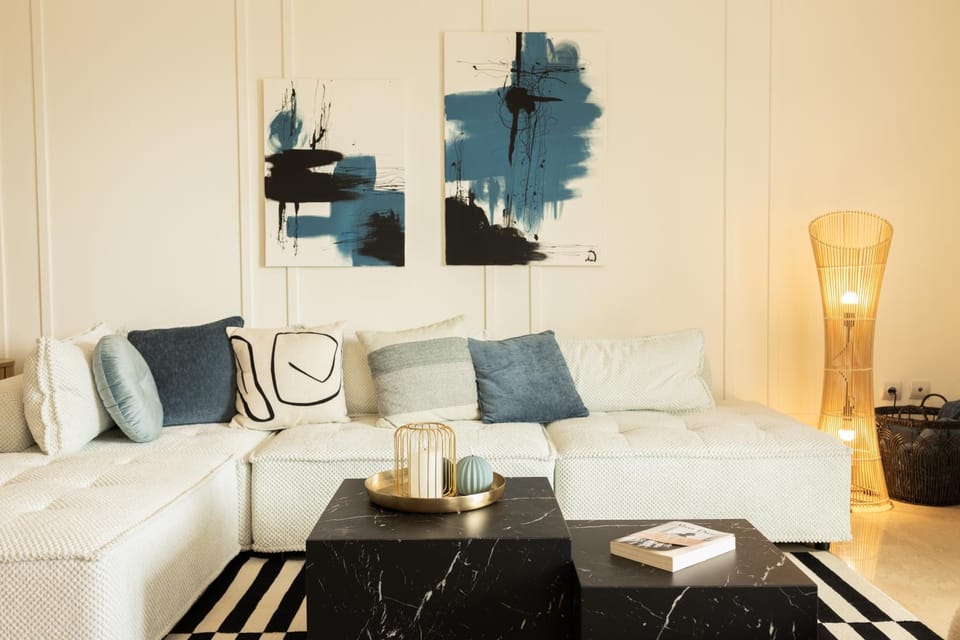 Living room, Decorative detail, Seating area