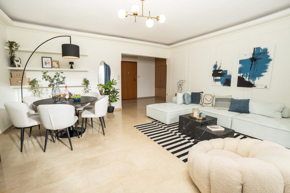 Living room, Decorative detail, Seating area, Dining area