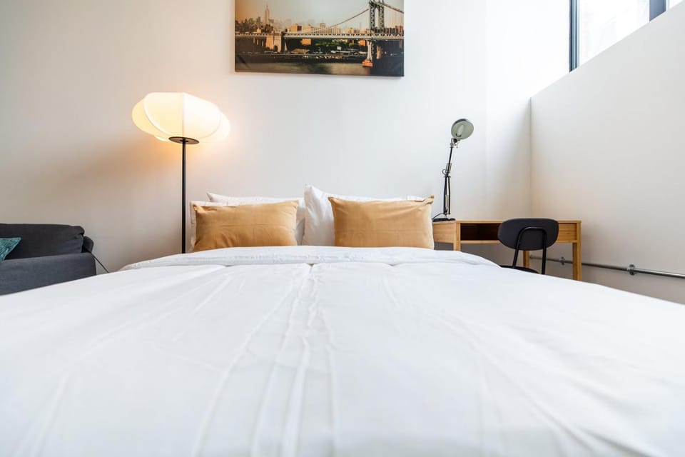 Flat 1 High Road – Room A & B Hotel in London