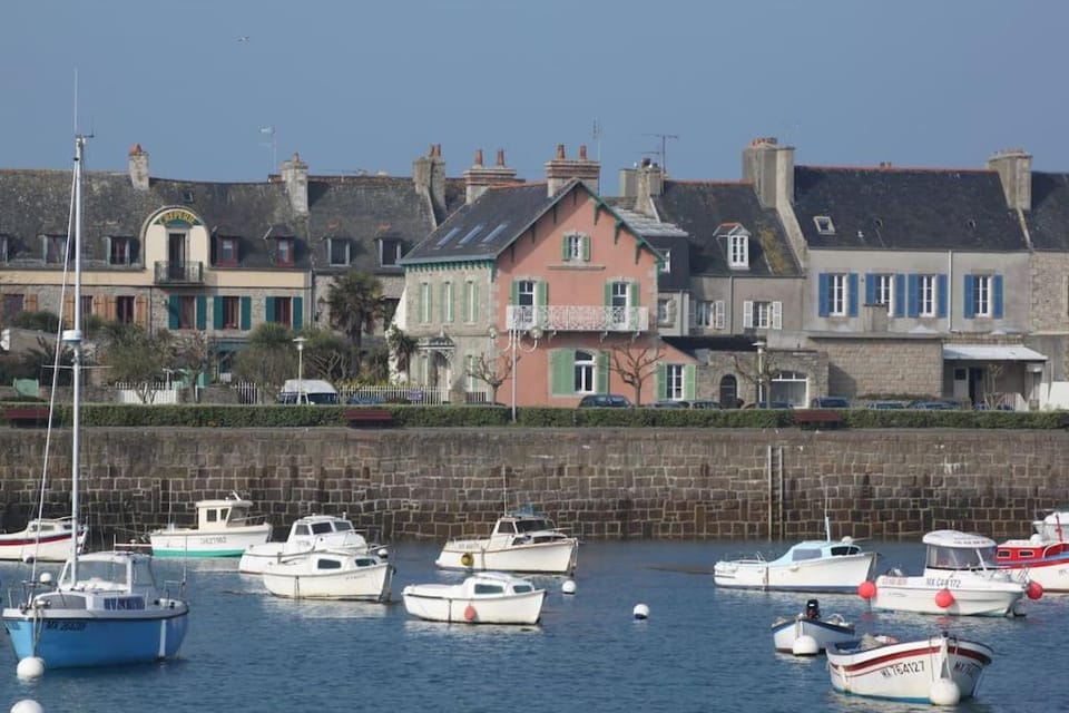 L'Appartement du port, vue mer, jardin et parking Apartment in Finistere