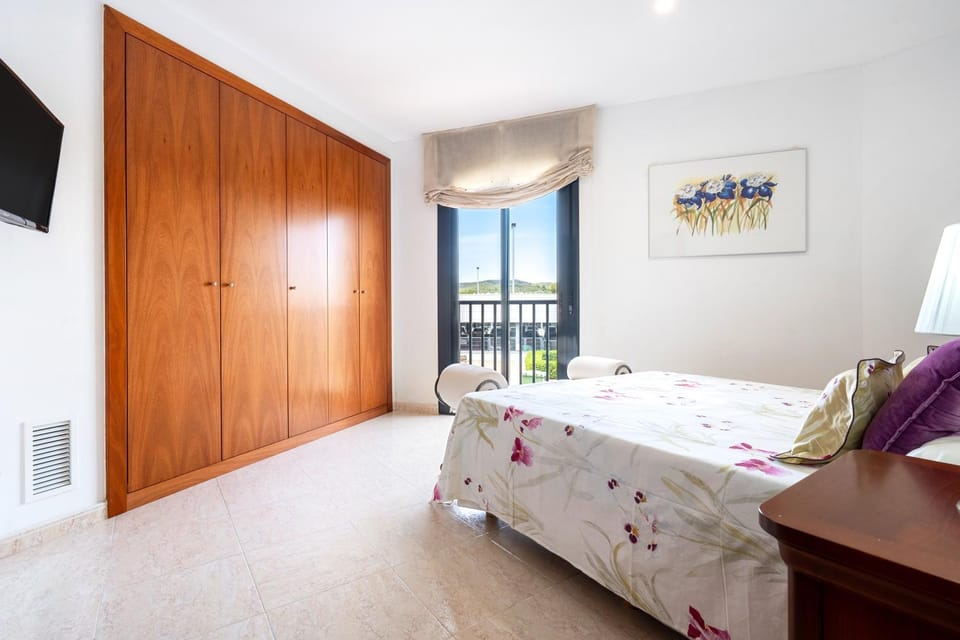 Living room, Bedroom