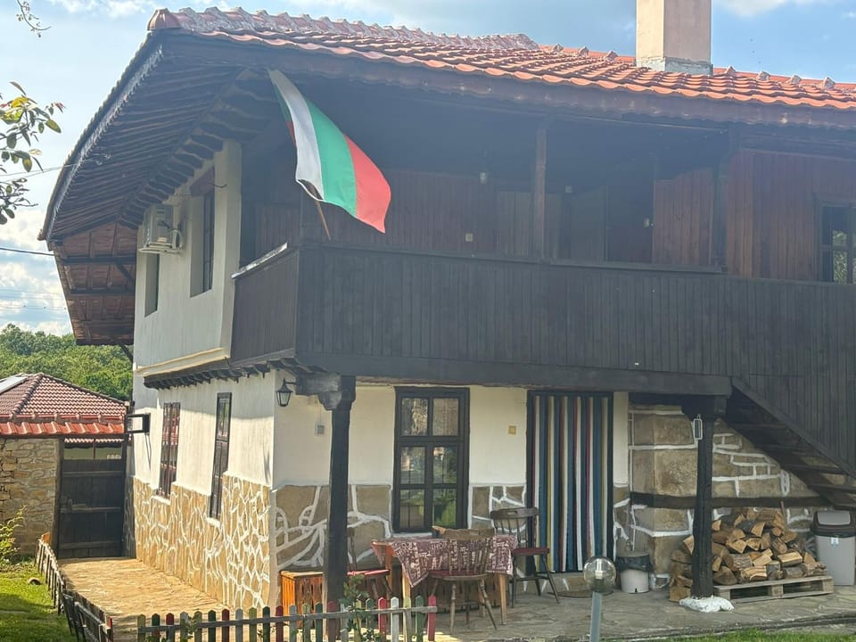 Property building, Balcony/Terrace