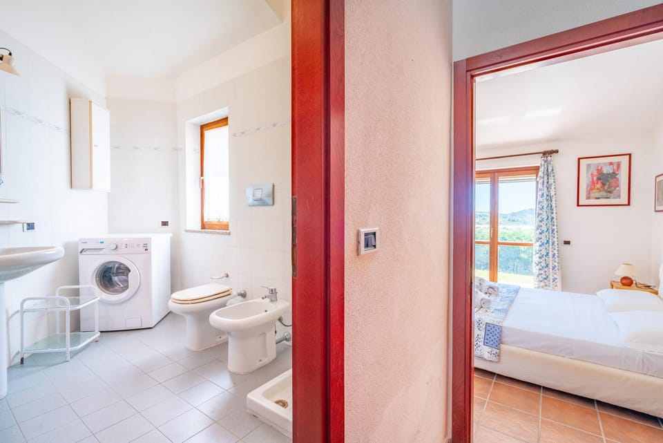 Toilet, Bed, Bathroom, Bedroom, bidet, washing machine