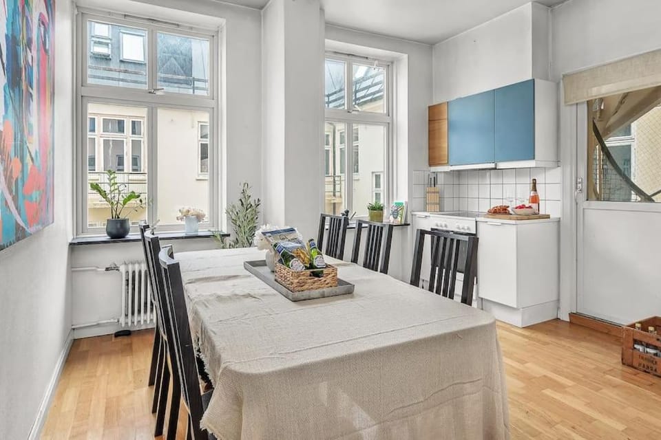 Kanskje den største Airbnb-leiligheten i sentrum! Apartment in Bergen
