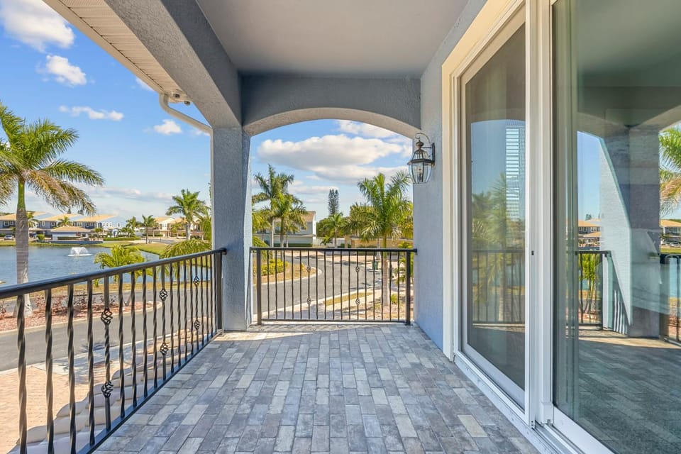 Fortebello Beachside 170 With PRIVATE POOL House in Indian Harbour Beach