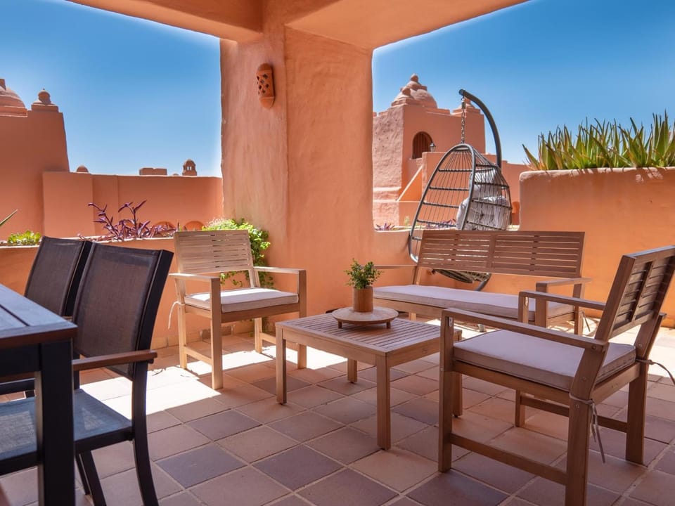 Suitur Apartamento duquesa playa piscina Apartment in Costa del Sol