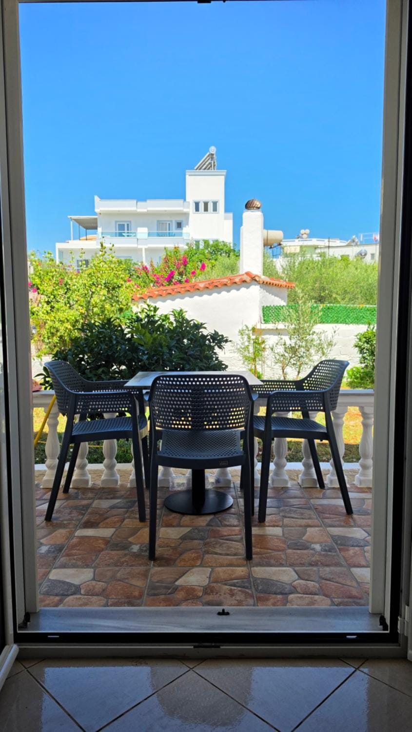 Guesthouse Agalliu Bed and Breakfast in Ksamil