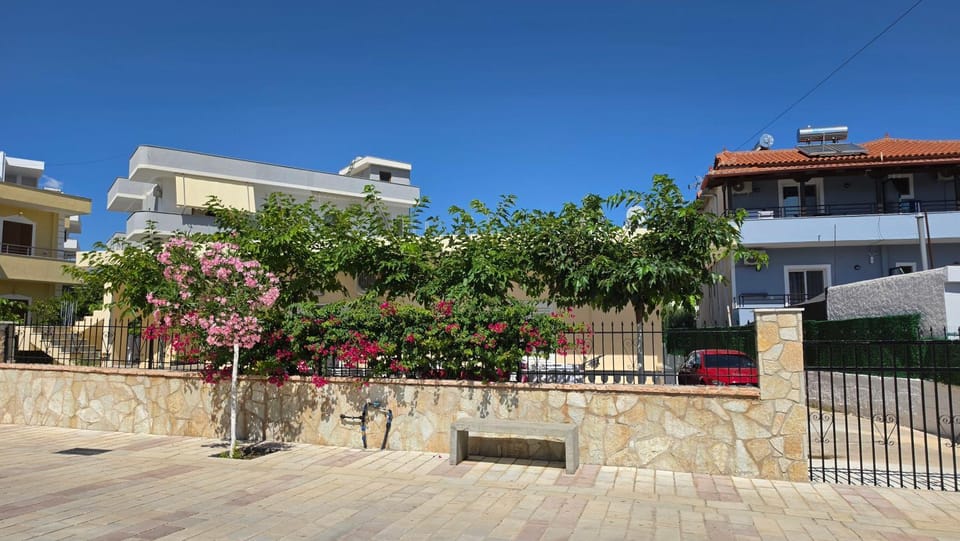 Guesthouse Agalliu Bed and Breakfast in Ksamil