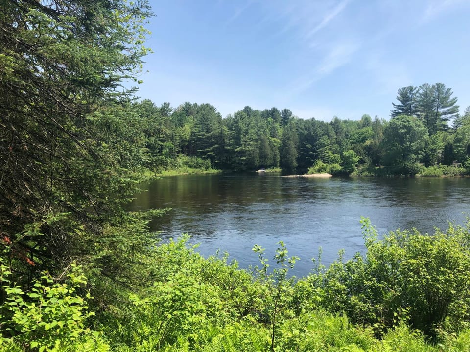 Hôtel UNIQ - Forêt Ô Cascades - Tentes Glamping Luxury tent in Quebec