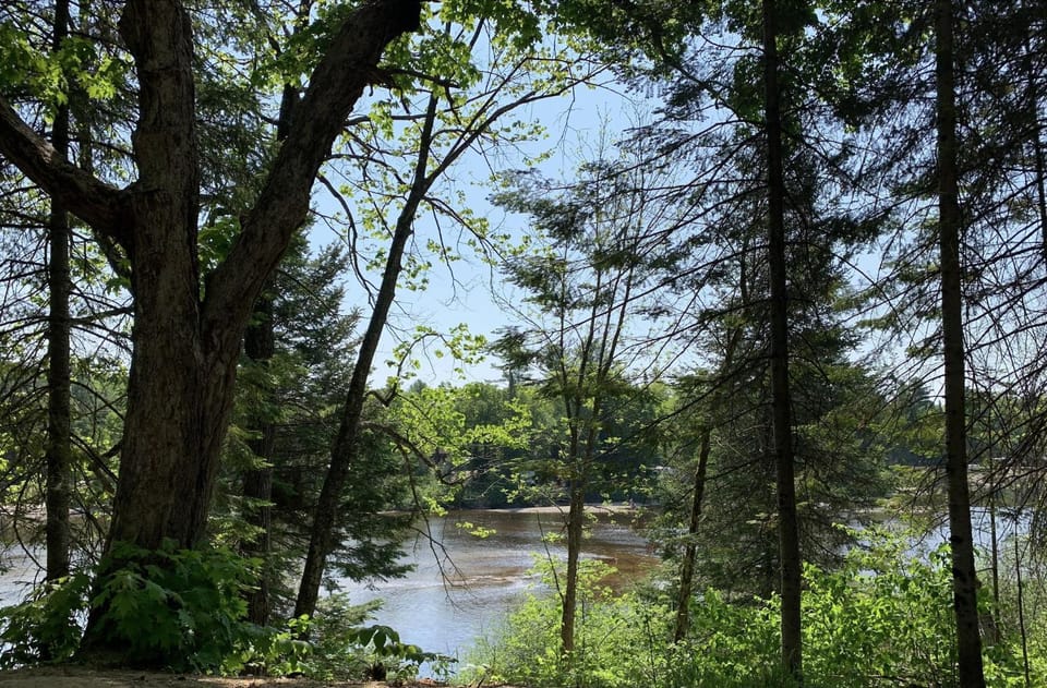 Hôtel UNIQ - Forêt Ô Cascades - Tentes Glamping Luxury tent in Quebec
