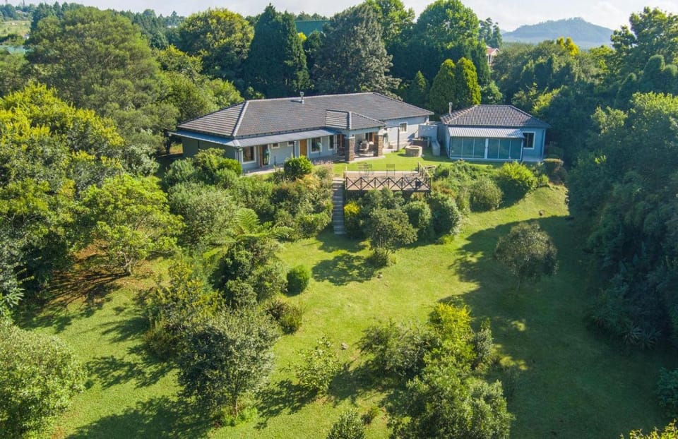 Property building, Natural landscape, Garden