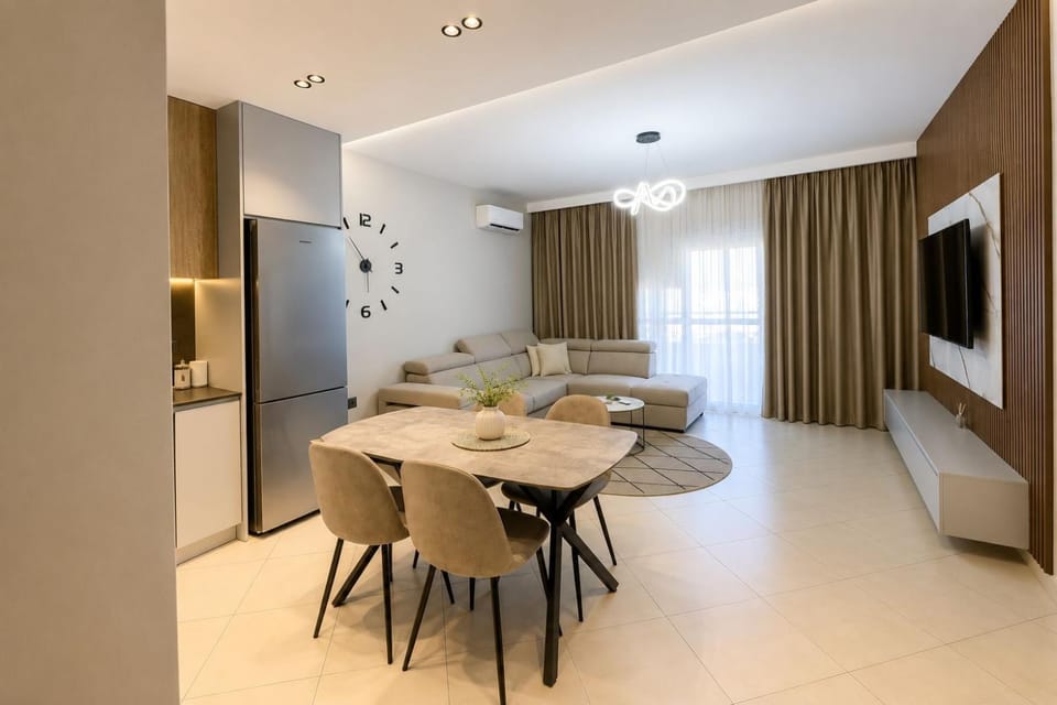 Library, TV and multimedia, Kitchen or kitchenette, Living room, Dining area, kitchen