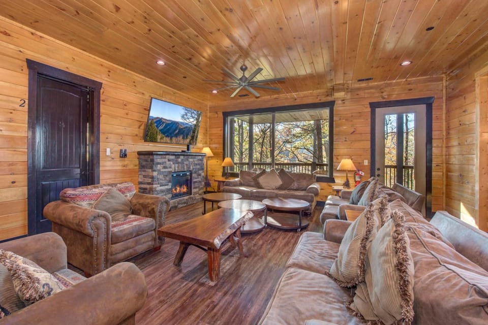 The Big Poplar Retreat by Stony Brook Cabins Cabin in Gatlinburg