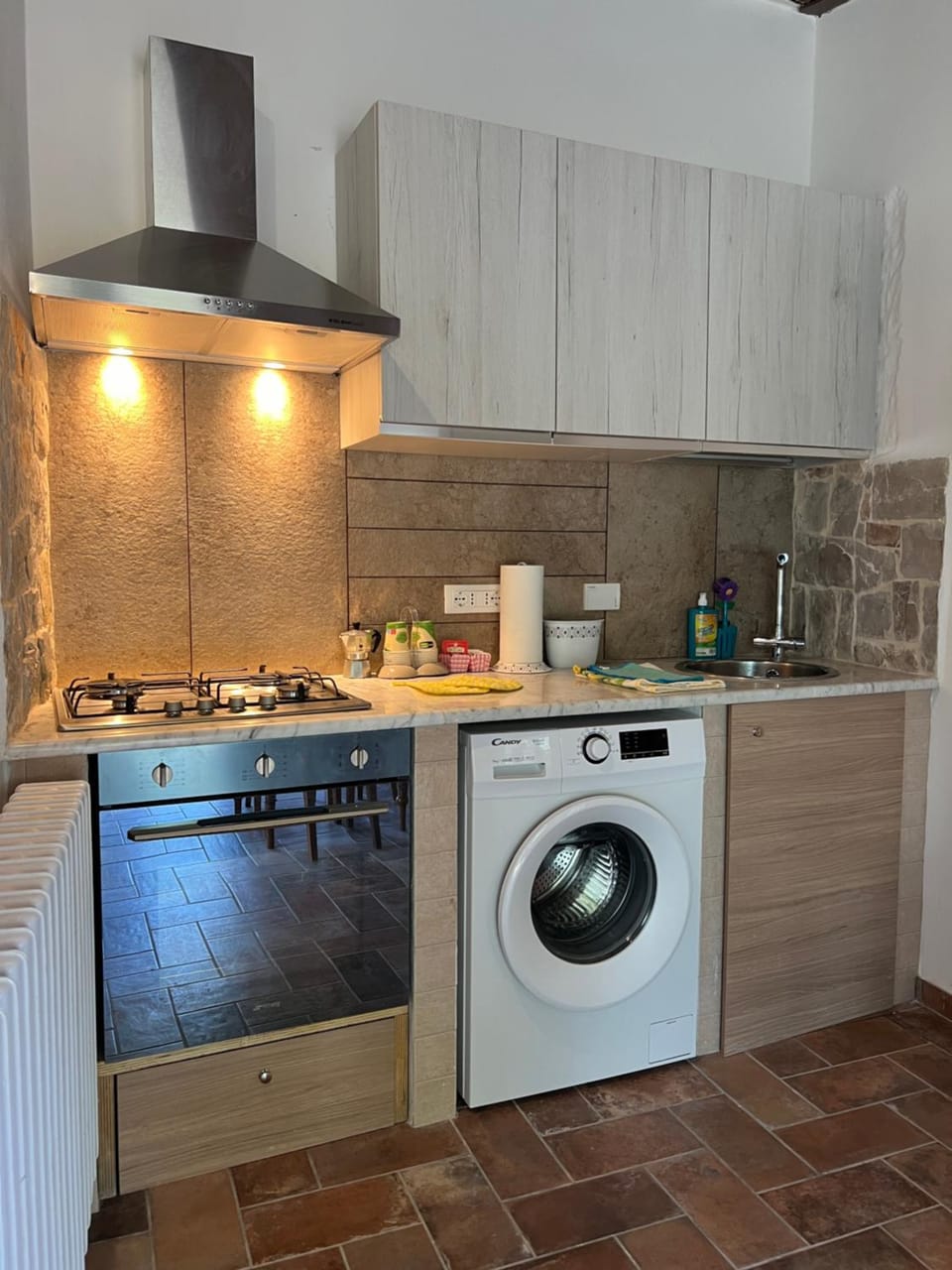 Day, Lunch, oven, washing machine, kitchen