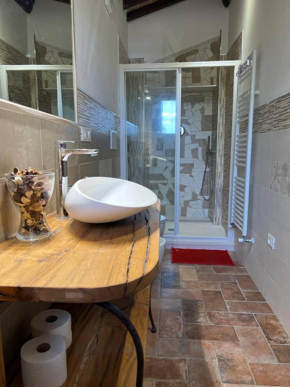 Shower, Toilet, Bathroom