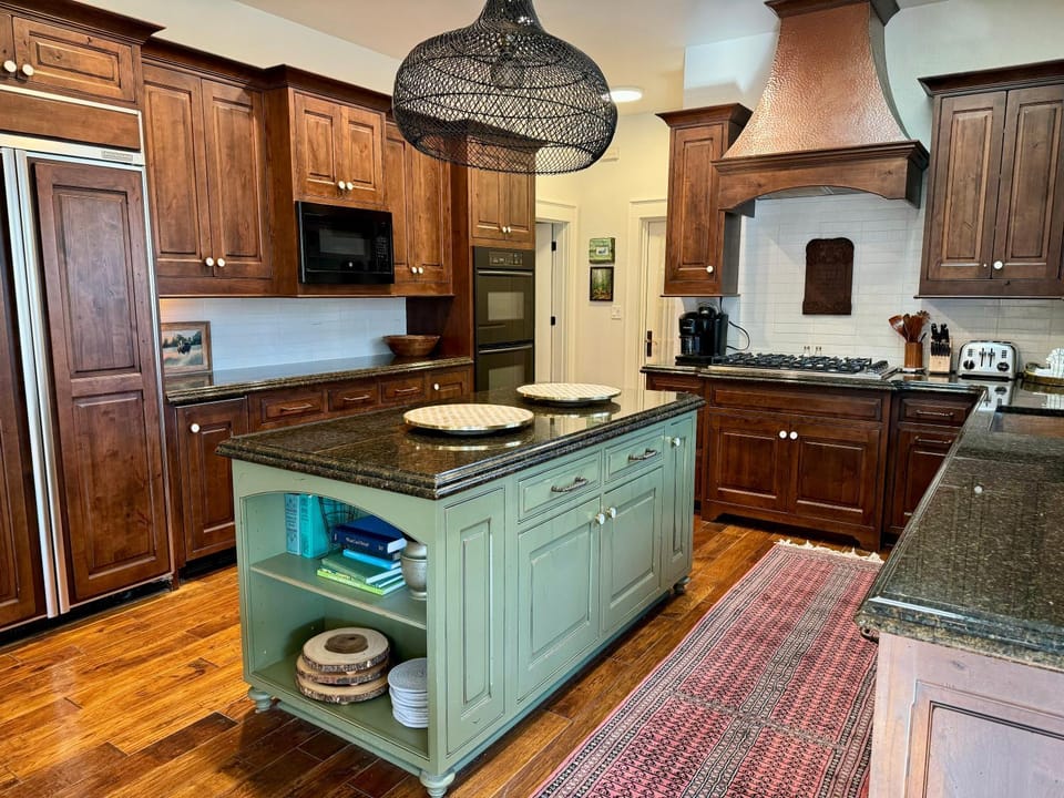 Haven and Hearth by Stony Brook Cabins Cabin in Gatlinburg