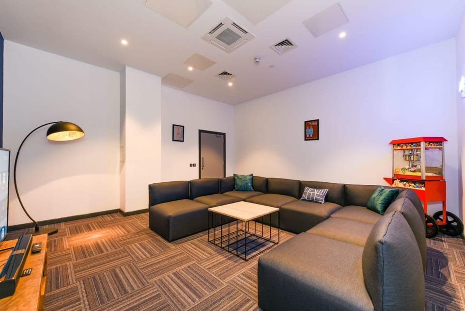 TV and multimedia, Living room, Seating area