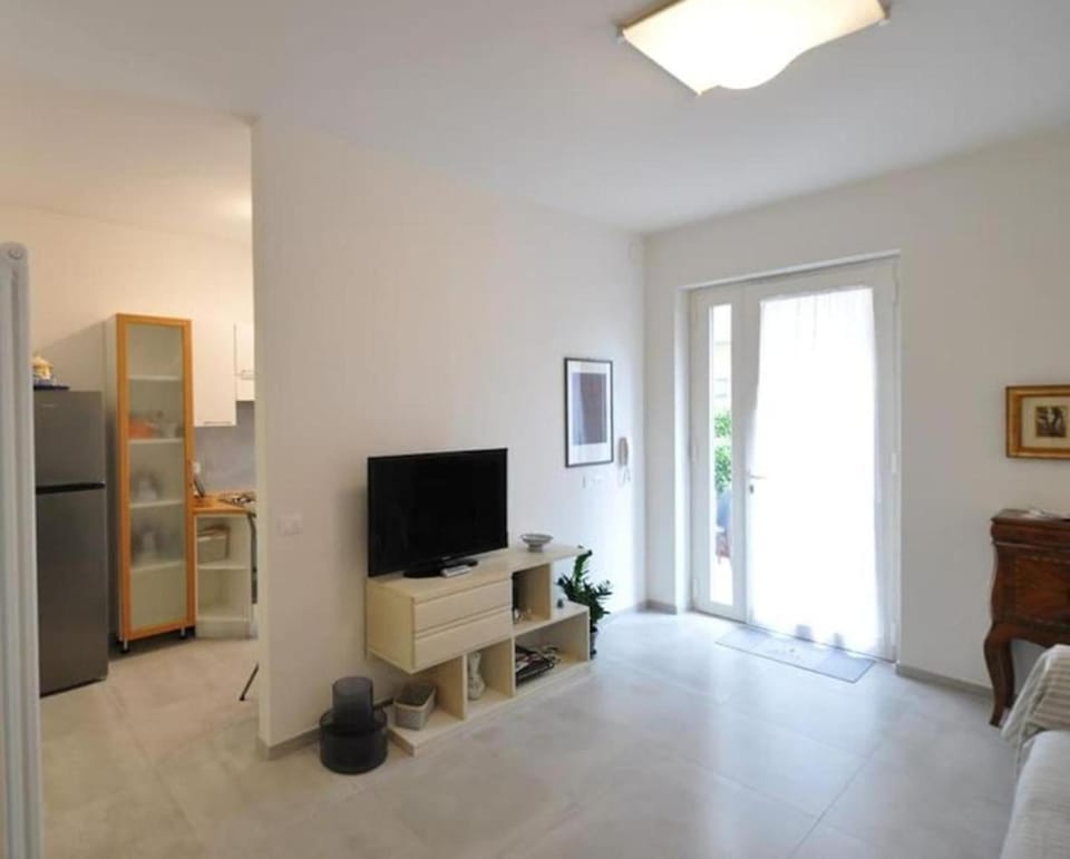 TV and multimedia, Living room, kitchen