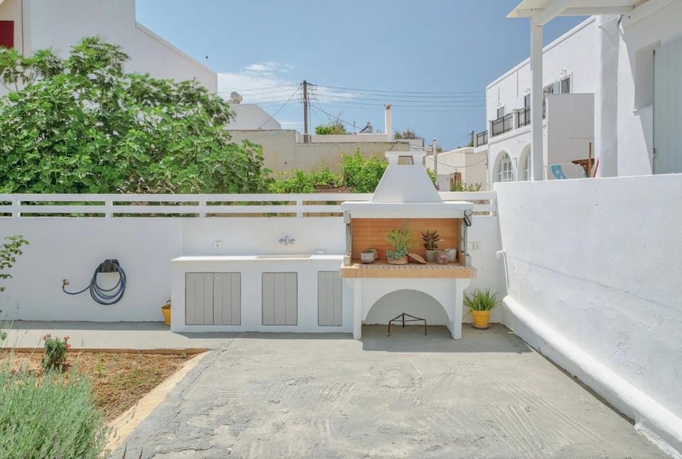 Rose House and Apartments Apartment in Decentralized Administration of the Aegean