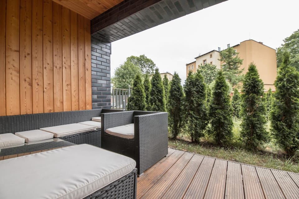 Garden, Balcony/Terrace