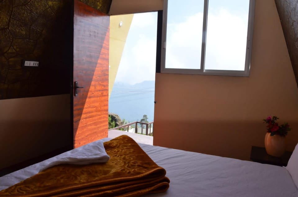 Dollies A Frame Apartment in Kodaikanal