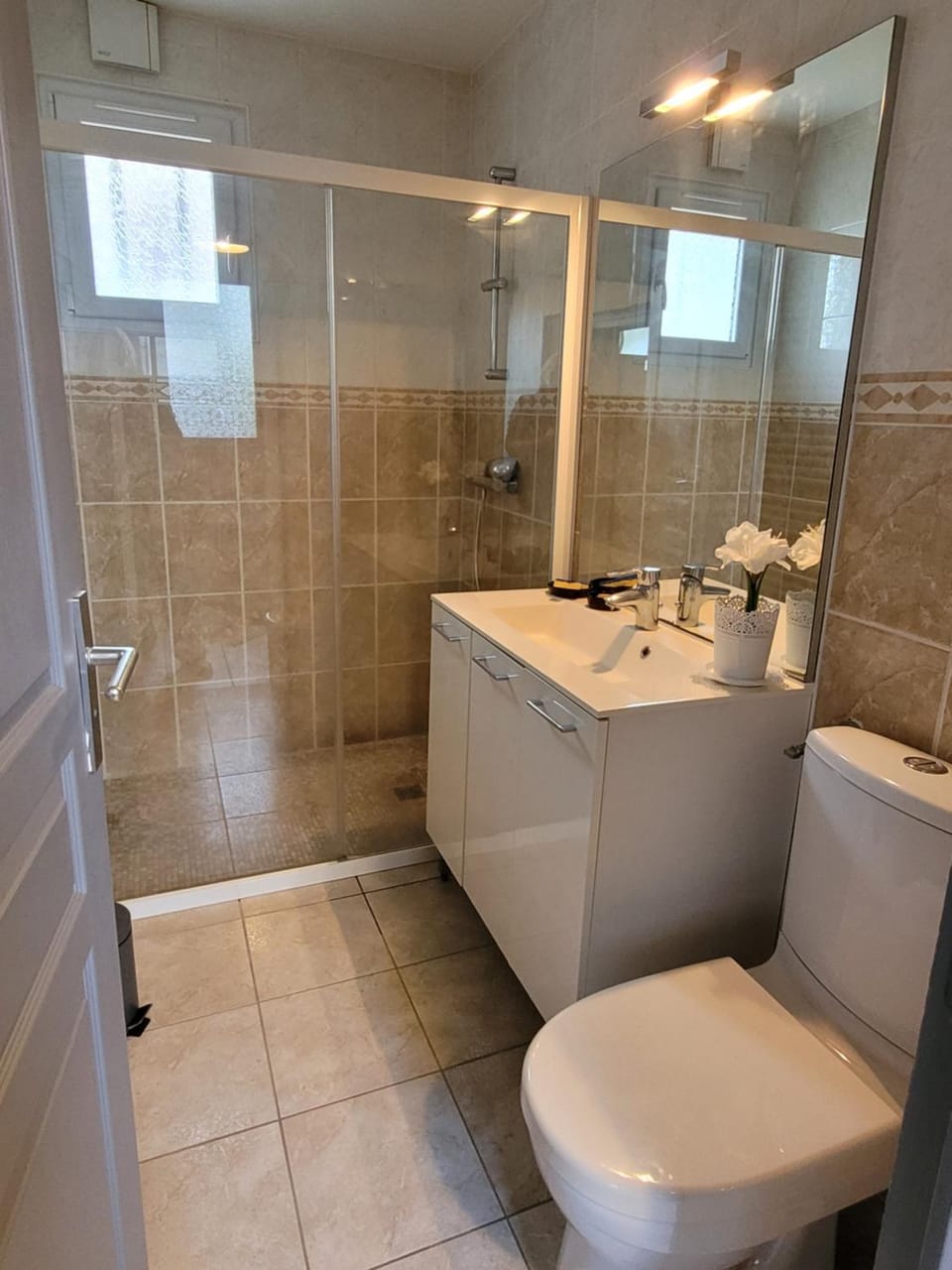 Shower, Bathroom