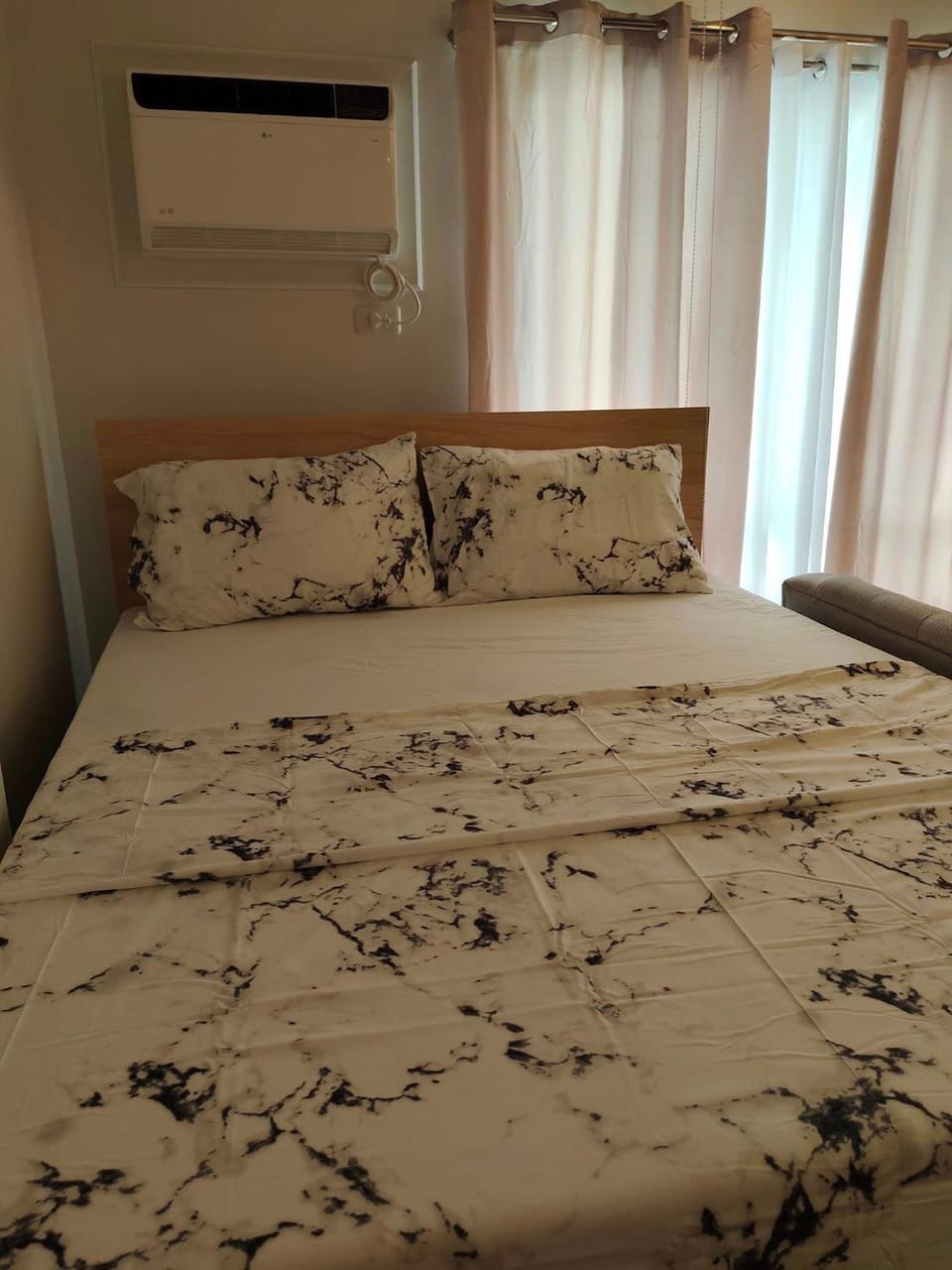 Bed, Bedroom, Internal: Not applicable to any particular room