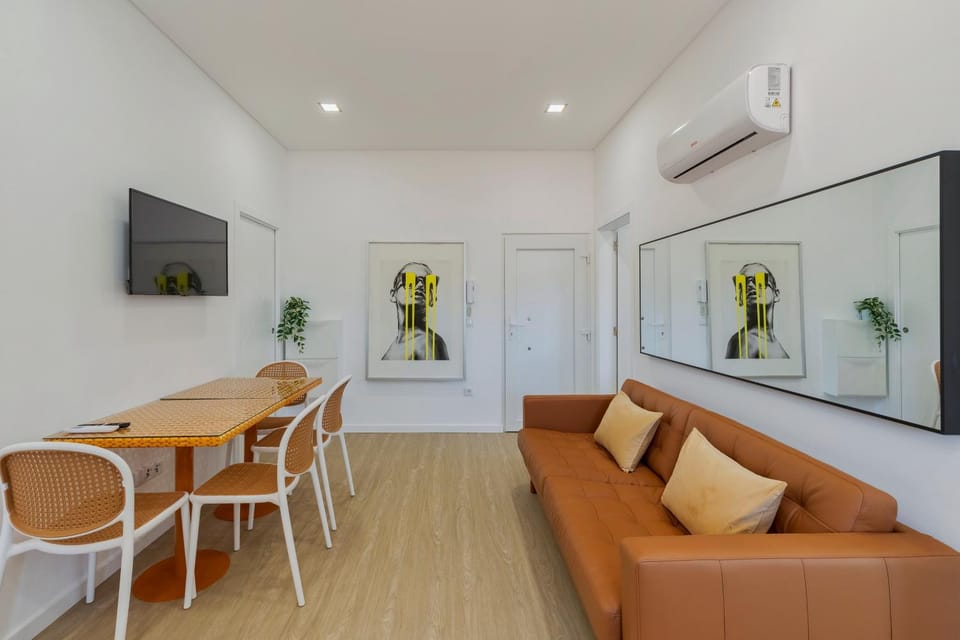 TV and multimedia, Living room, air conditioner