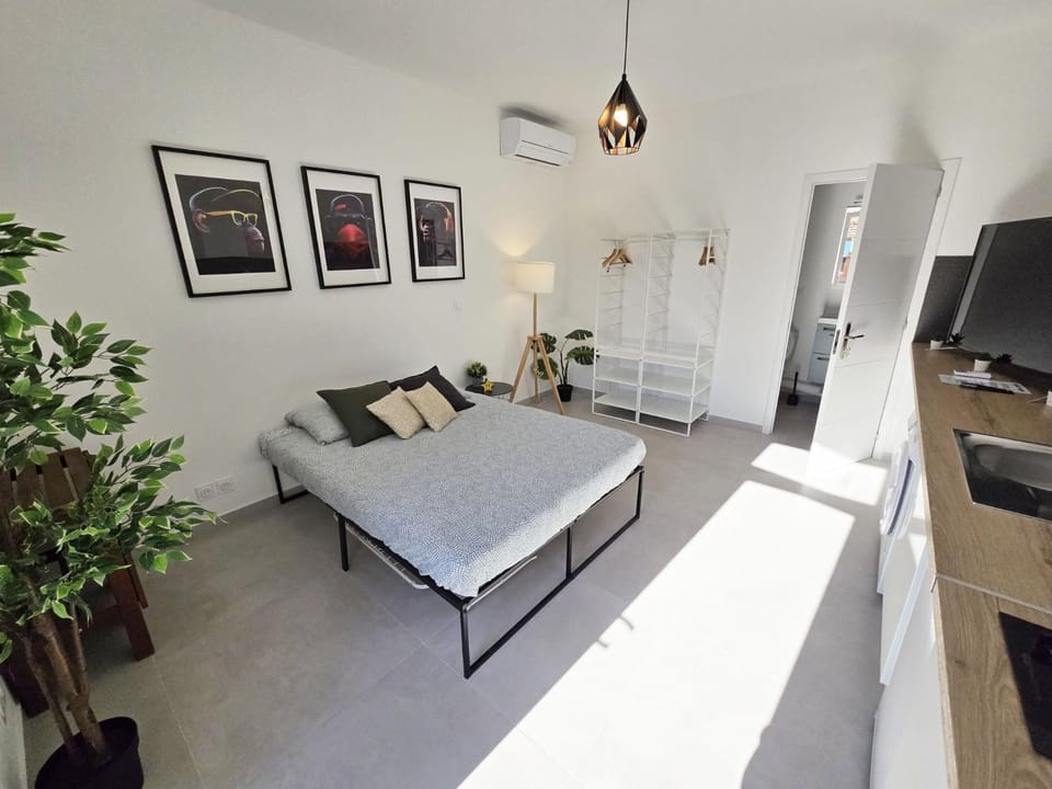GregBnb - Studio 23m2 - Climatisé -10min Gare - 6 Apartment in Toulon