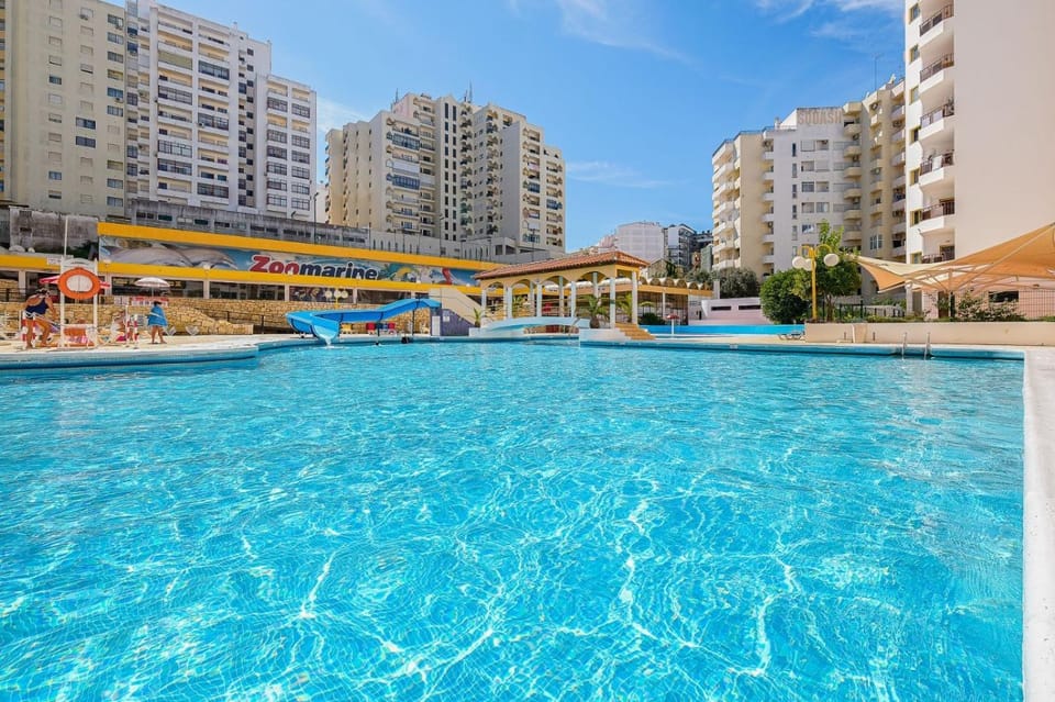 Property building, Swimming pool