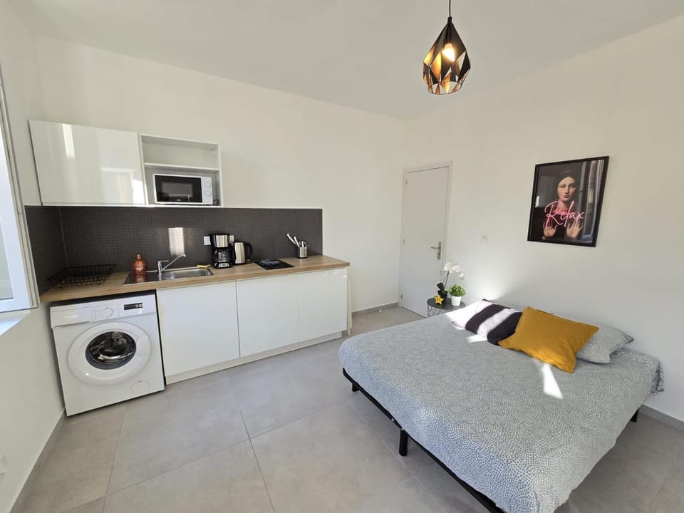 GregBnb - Studio 23m2 - Climatisé -10min Gare - 5 Apartment in Toulon