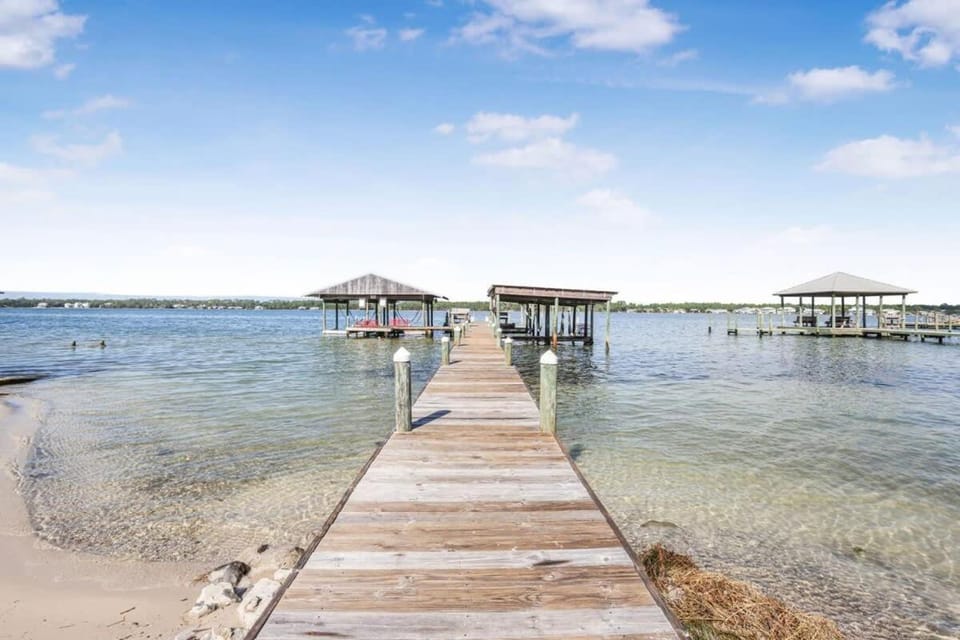 Heron Landing 14- Beach access on Little Lagoon House in West Beach