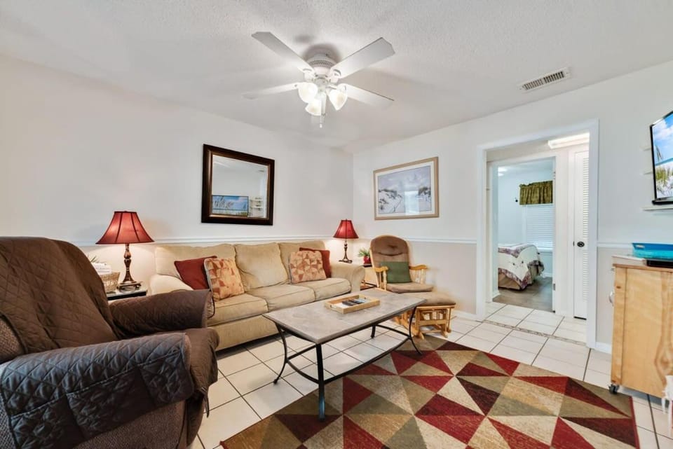 The Beach Front 601- Affordable Beachfront House in West Beach
