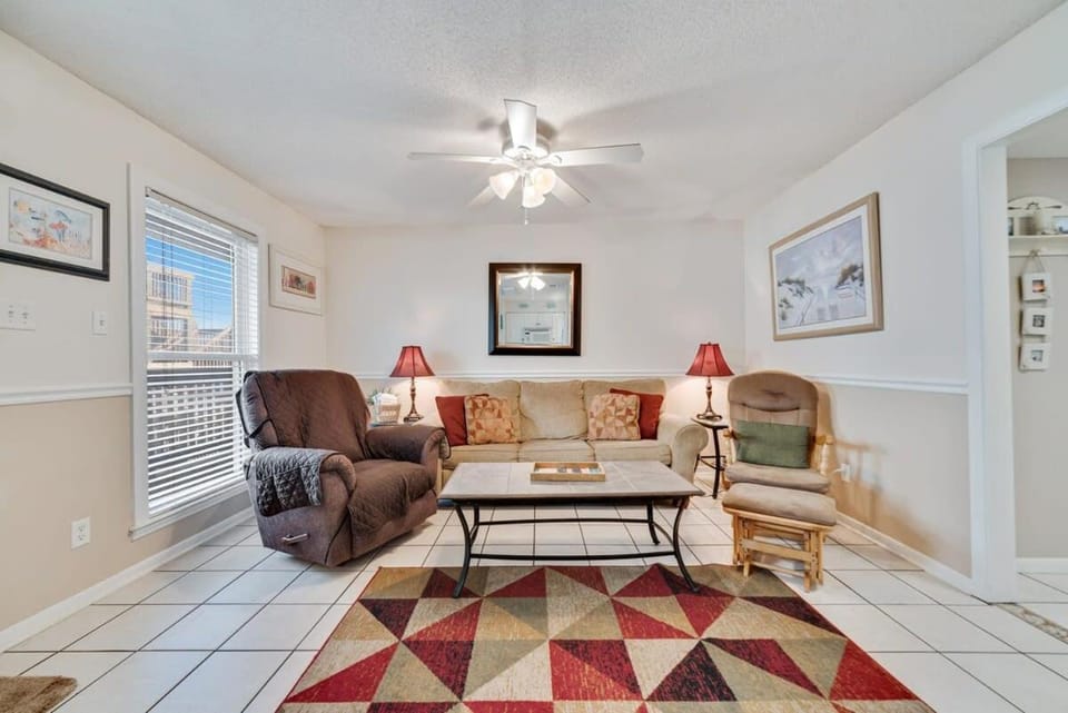 The Beach Front 601- Affordable Beachfront House in West Beach