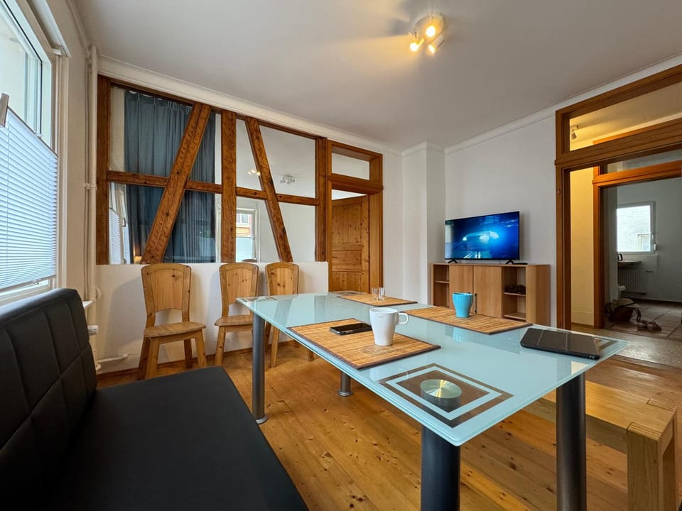 Communal lounge/ TV room, Living room, Dining area