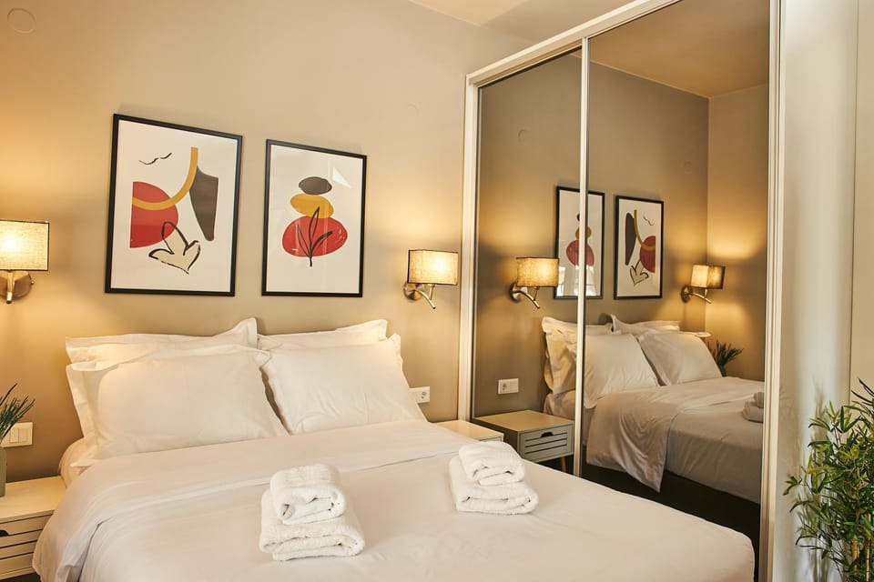 Bed, Photo of the whole room, Bedroom, wardrobe