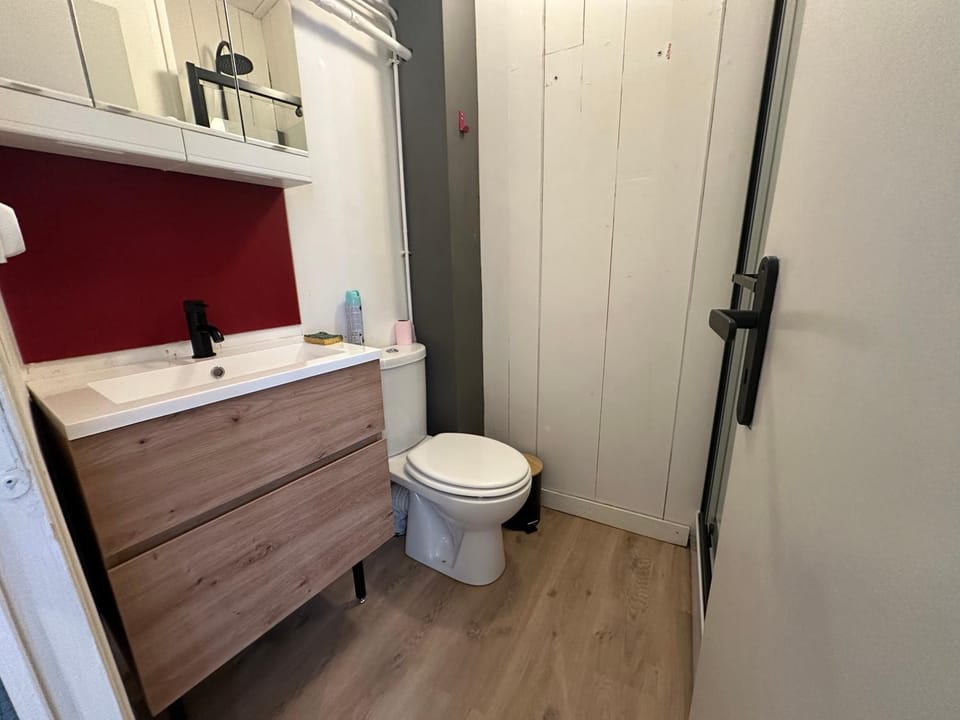 Toilet, Bathroom