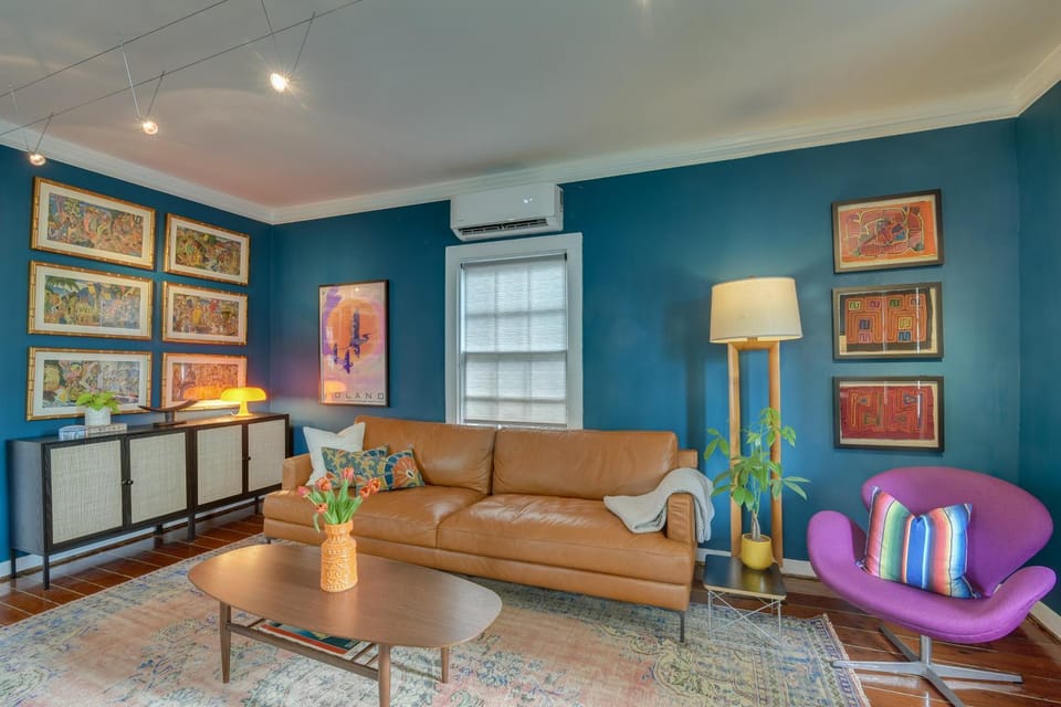 Private Spa & Dog Friendly: Romantic Galveston Gem House in Galveston Island
