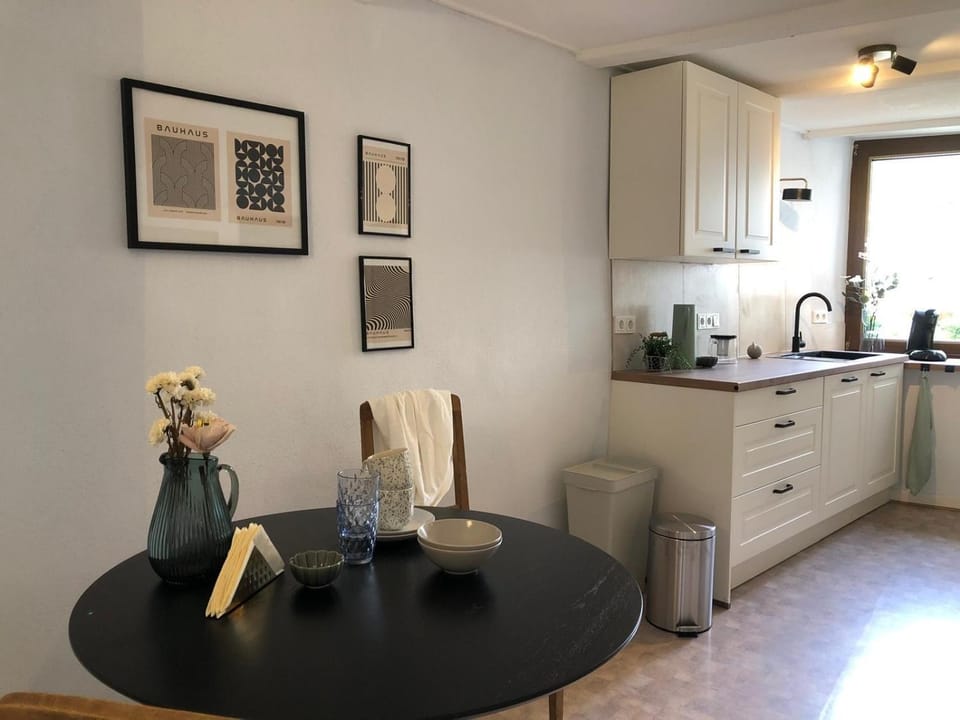 Property building, Kitchen or kitchenette, Living room