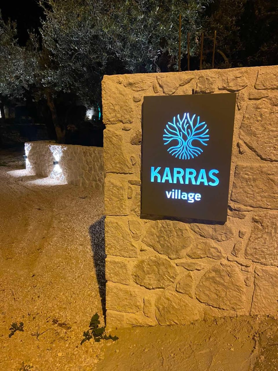 Facade/entrance, Property logo or sign