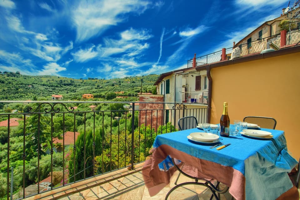 Property building, Patio, Day, Natural landscape, View (from property/room), Balcony/Terrace, Dining area, Mountain view