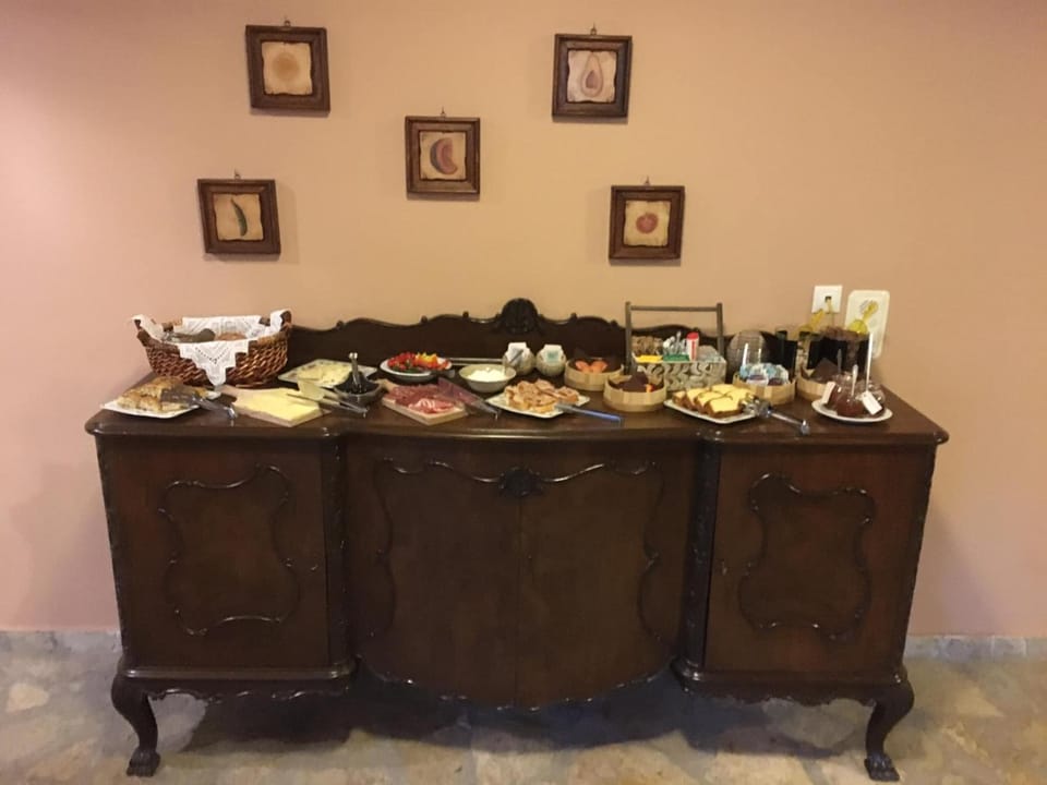 Buffet breakfast