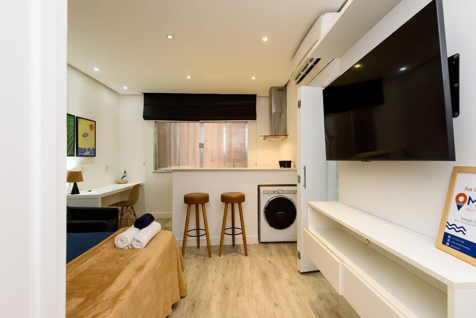 Complete studio 200m from the beach | FM 144/409 Apartment in Rio de Janeiro