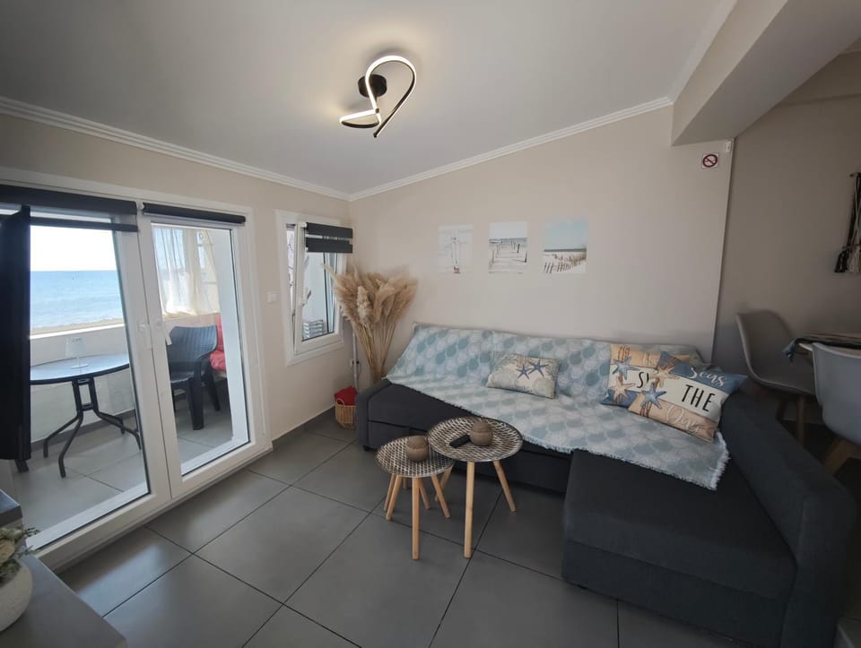 Bed, Seating area