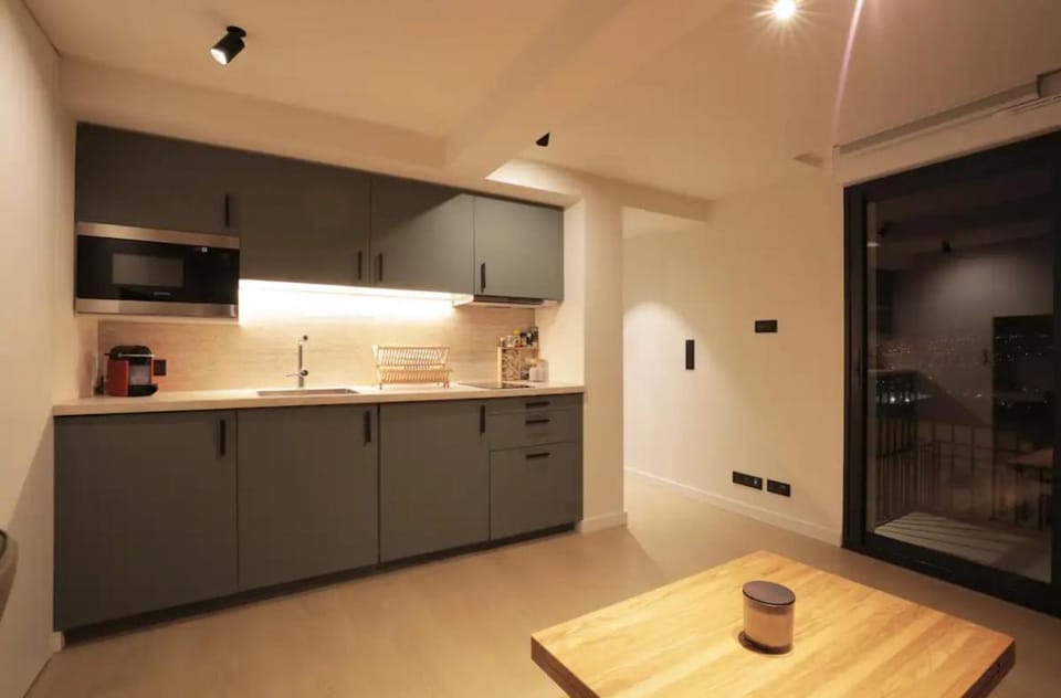 Fully equiped newly refurbished studio with an incredible view in Nice Apartment in Nice