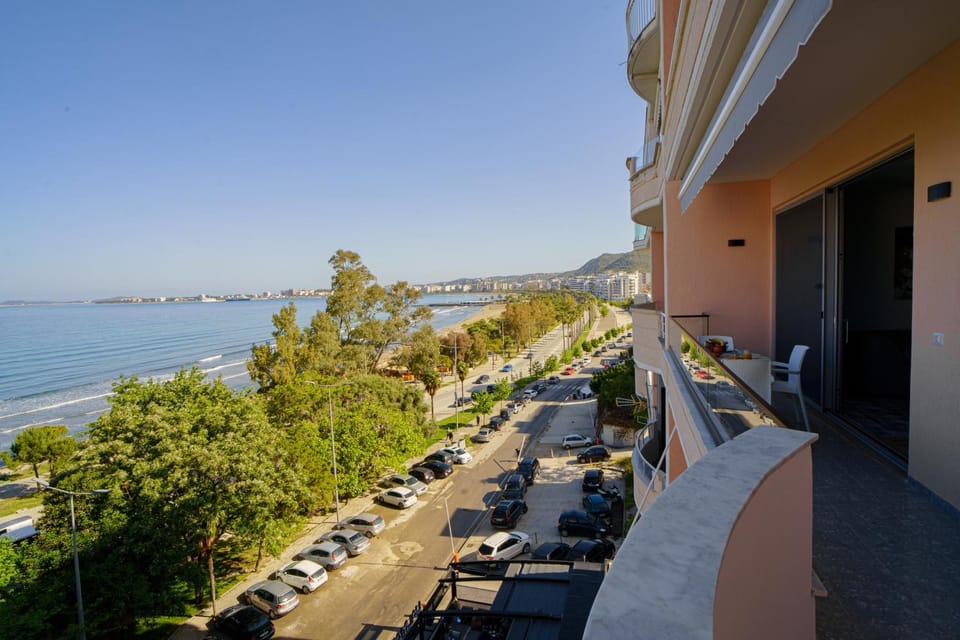 Neighbourhood, Balcony/Terrace, City view, Sea view