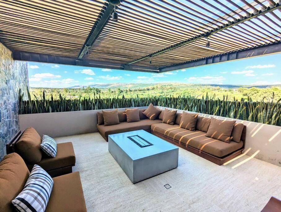 Patio, Natural landscape, View (from property/room), Balcony/Terrace, Seating area