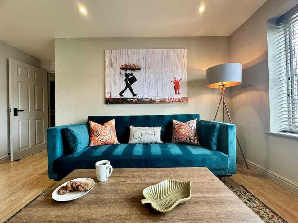 No48 - 2-bed Boutique Apartment - Hosted by Hutch Lifestyle Apartment in Royal Leamington Spa