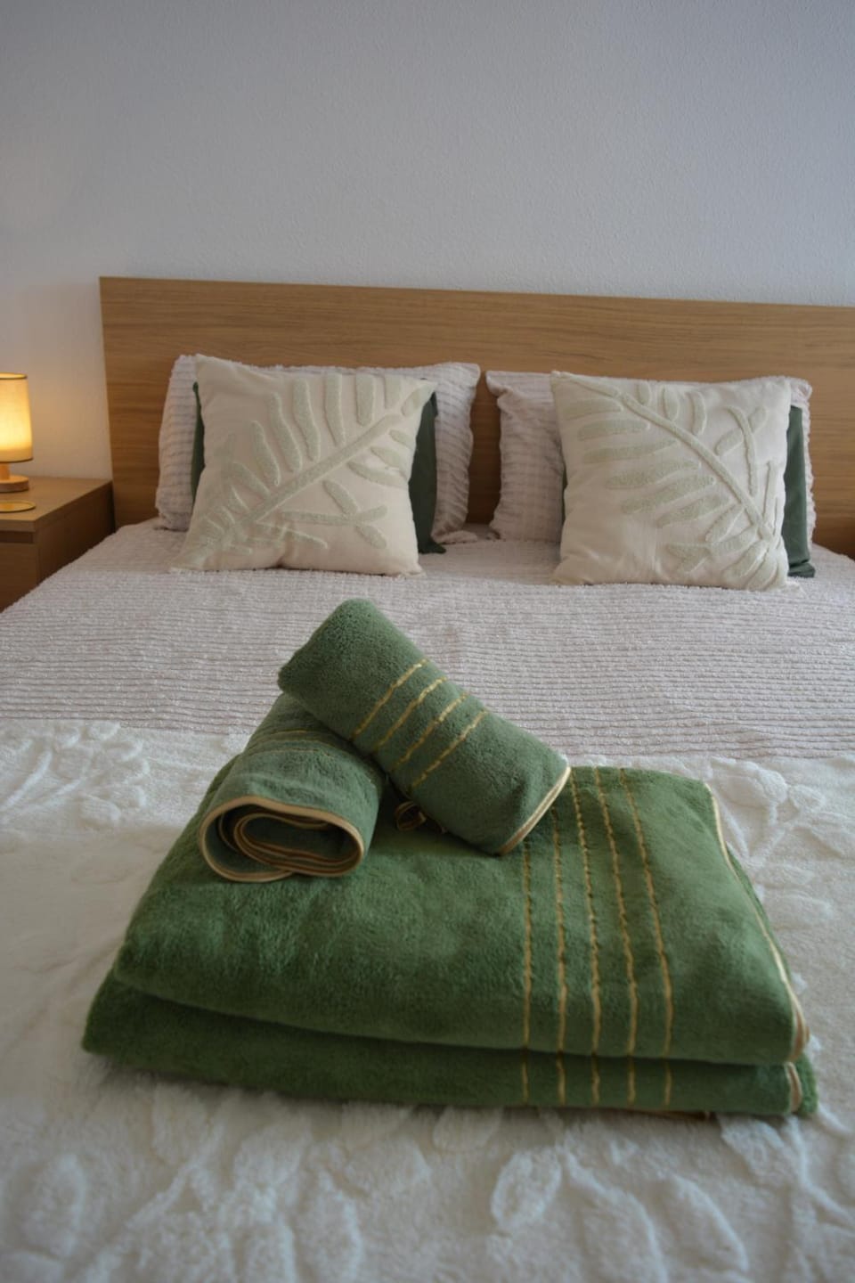 Decorative detail, Bedroom, towels